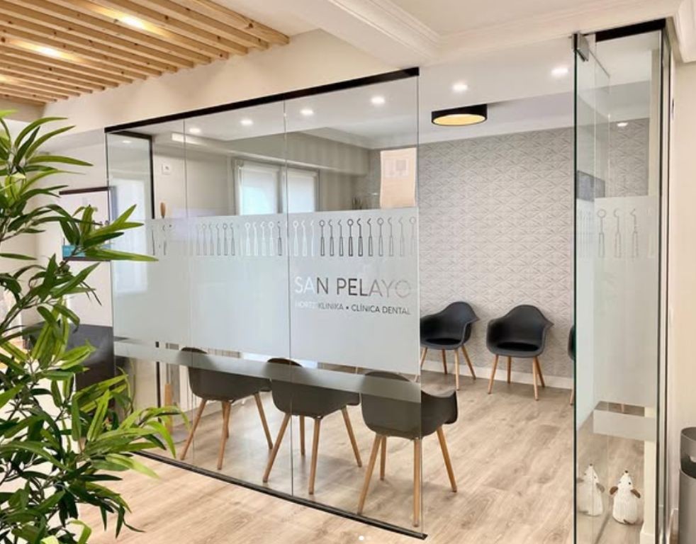 reforma interior clinica dental ermua por estudio de arquitectura eibar